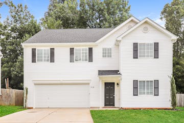 5728 Hidden Lake Dr Browns Summit, NC 27214